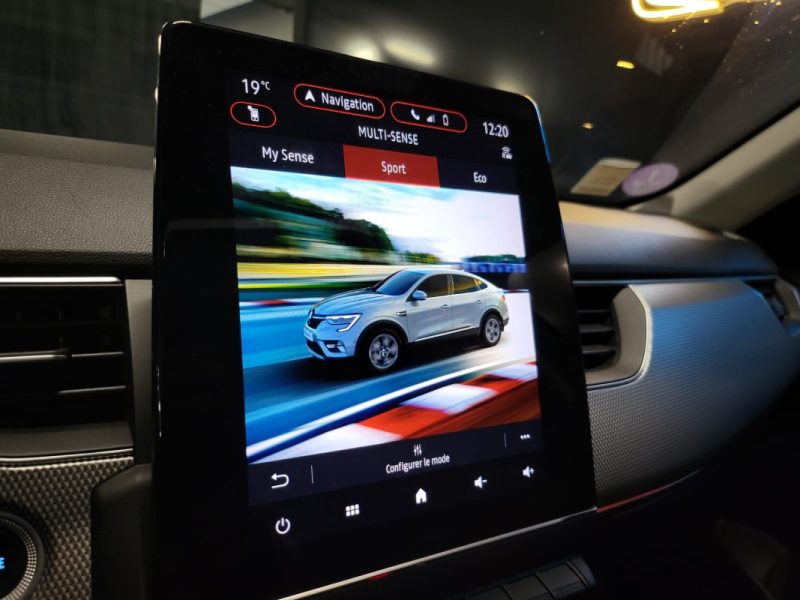 RENAULT ARKANA E-TECH 1.6 E-Tech hybride 145ch TECHNO TOIT OUVRANT / APPLE CARPLAY