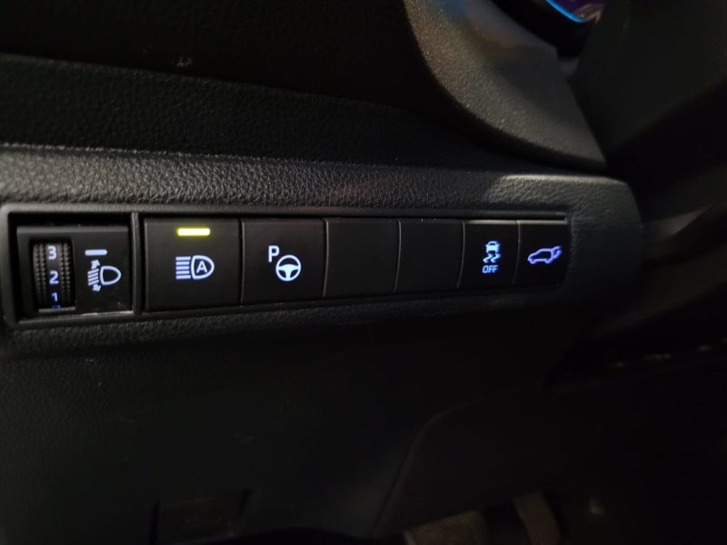 TOYOTA COROLLA TOURING SPORT 122h DESIGN MY22 CARPLAY / ANGLES MORTS / CAMERA / SIEGES CHAUFFANTS