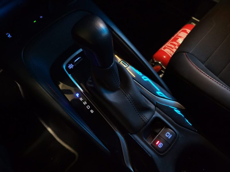 TOYOTA COROLLA TOURING SPORT 122h DESIGN MY22 CARPLAY / ANGLES MORTS / CAMERA / SIEGES CHAUFFANTS