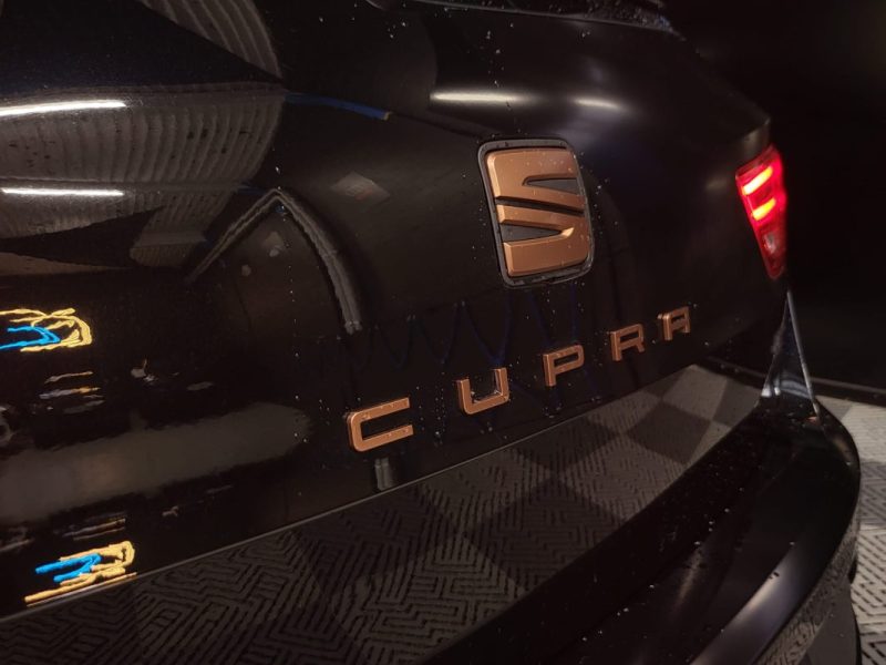 SEAT CUPRA 2.0 TSI 300R DSG7 TOIT OUVRANT / APPLE CARPLAY / PACK CARBONNE