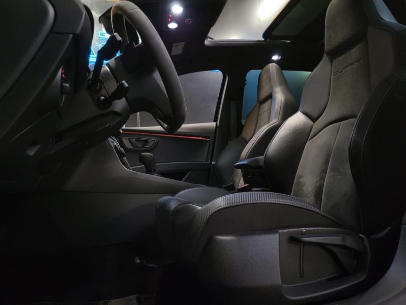 SEAT CUPRA 2.0 TSI 300R DSG7 TOIT OUVRANT / APPLE CARPLAY / PACK CARBONNE