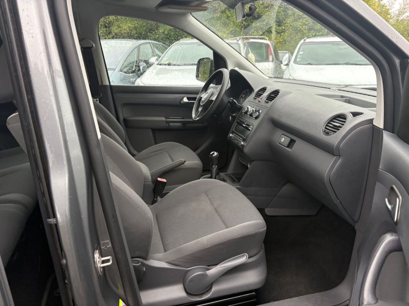 VOLKSWAGEN CADDY  1.6 TDI 102ch FAP Trendline TPMR.embrayage neuf TVA récupérable 15825HT