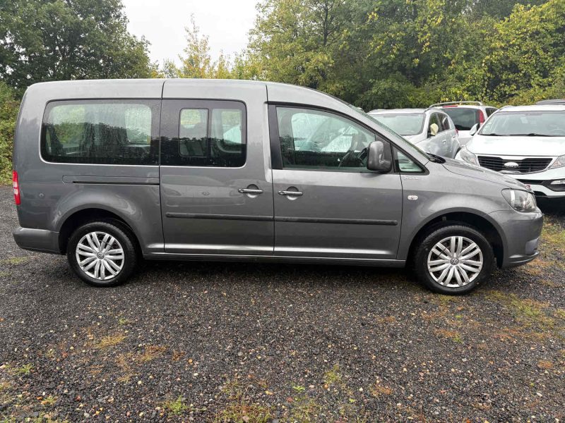 VOLKSWAGEN CADDY  1.6 TDI 102ch FAP Trendline TPMR.embrayage neuf TVA récupérable 15825HT