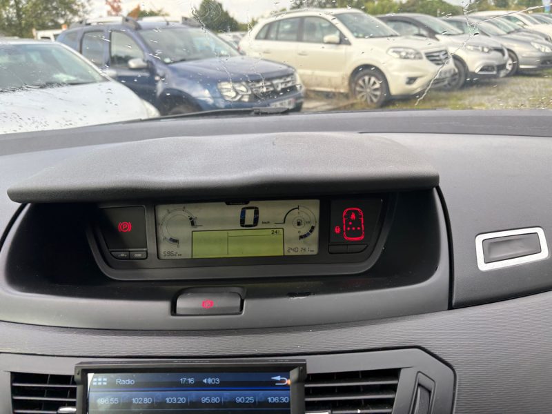 CITROËN C4 PICASSO 1.6 HDi 110Ch garantie 12 MOIS