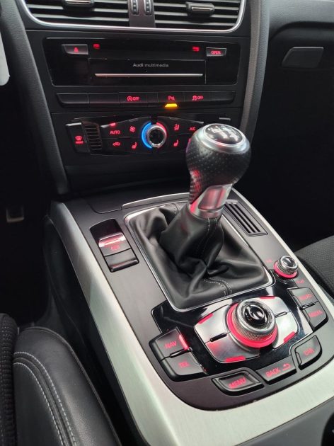 AUDI A4 2015 Avant 1.8 TFSI 170 S line*XENON*GPS*ATTELAGE*