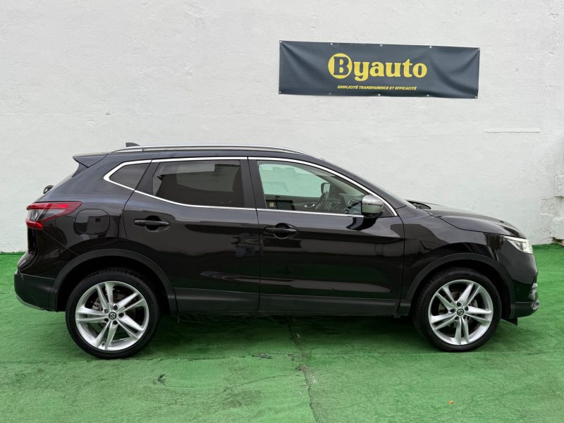 NISSAN QASHQAI 2019