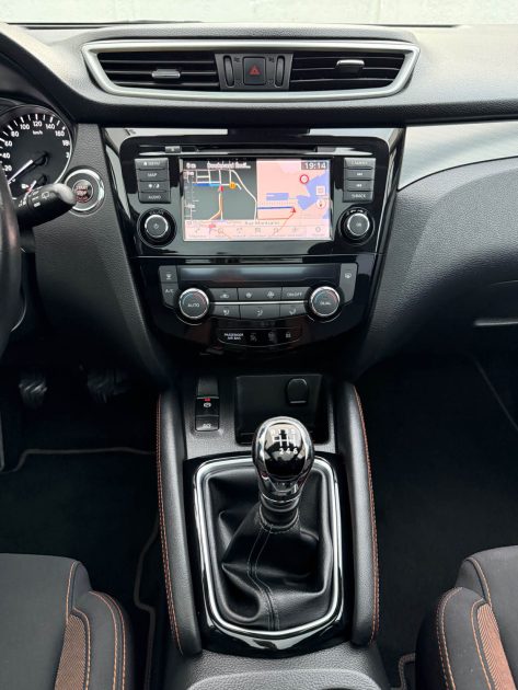 NISSAN QASHQAI 2019