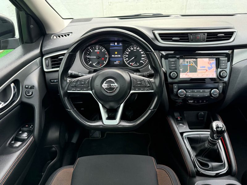 NISSAN QASHQAI 2019