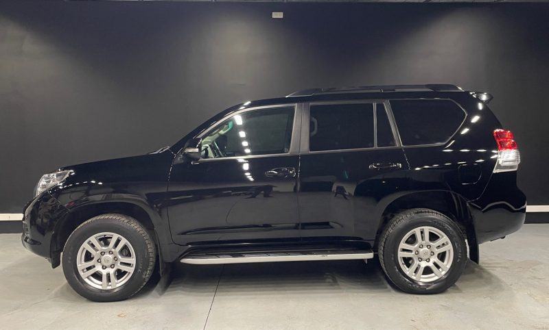 TOYOTA LAND CRUISER 2012