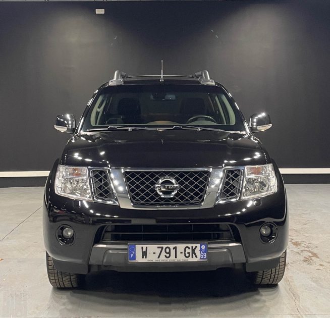 NISSAN Navara  2011