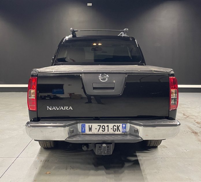 NISSAN Navara  2011