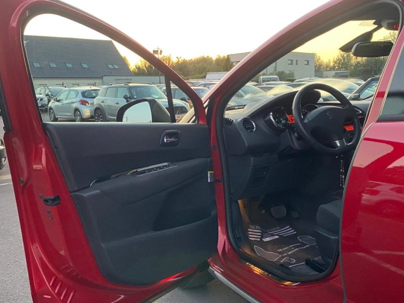 PEUGEOT 3008 1.6 HDi 114ch Allure 🚙 1ère main / Reprise / Garantie 6 mois ✅