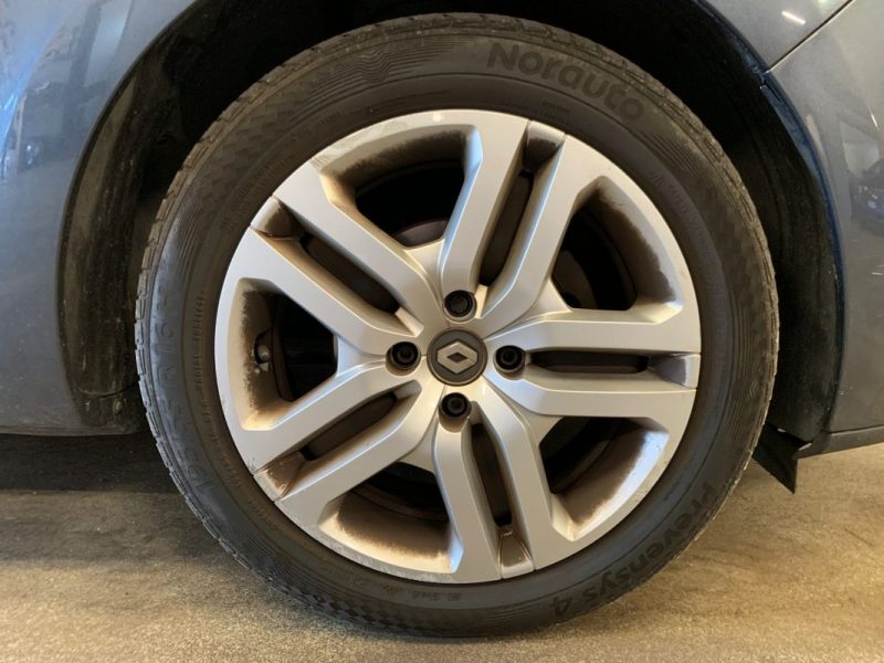 RENAULT CLIO 4 ESTATE ZEN 1.5 dCi 90ch - Distribution et entretien OK 