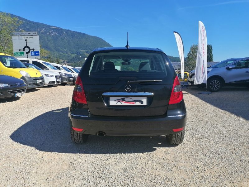 MERCEDES Classe A - 115ch essence boite automatique