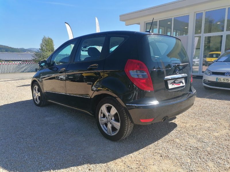 MERCEDES Classe A - 115ch essence boite automatique