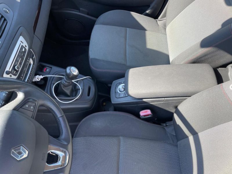 RENAULT MEGANE SCENIC 2013 - GARANTIE 3 MOIS 