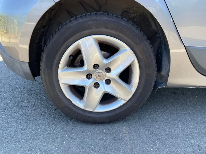 RENAULT MEGANE SCENIC 2013 - GARANTIE 3 MOIS 