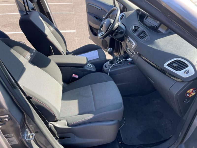 RENAULT MEGANE SCENIC 2013 - GARANTIE 3 MOIS 