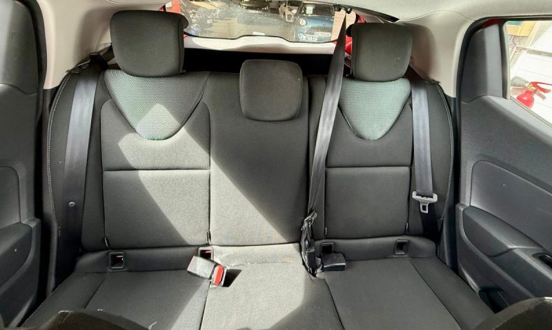 RENAULT CLIO IV 0.9 TCE GENERATON 75CH ( vente à marchand )