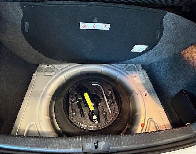 VOLKSWAGEN GOLF 2012