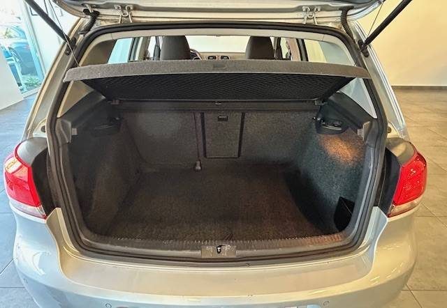 VOLKSWAGEN GOLF 2012