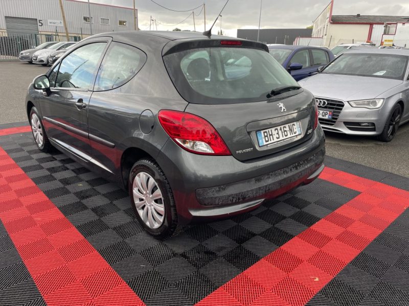 PEUGEOT 207 2011