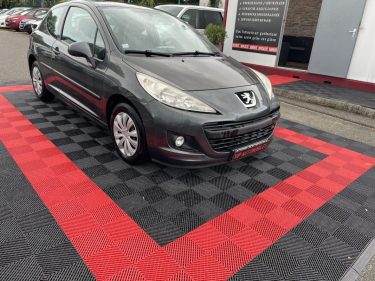 PEUGEOT 207 2011
