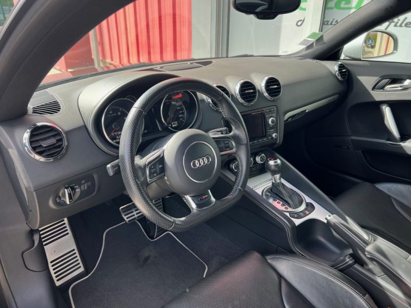 Audi TT RS 2.5l TFSI 340ch Quattro S-tronic 7