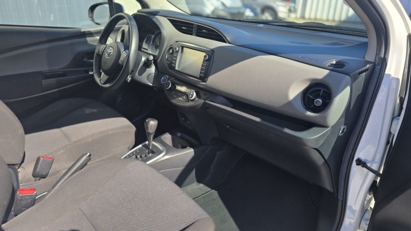 TOYOTA YARIS HYBRID 2019