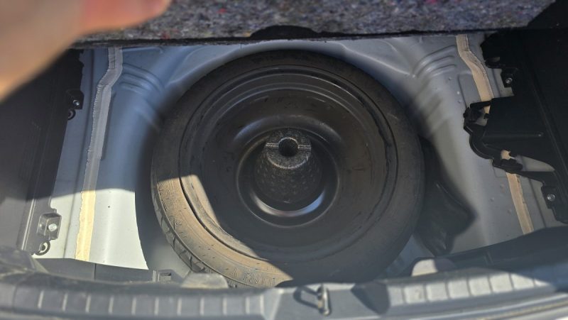 TOYOTA YARIS HYBRID 2019