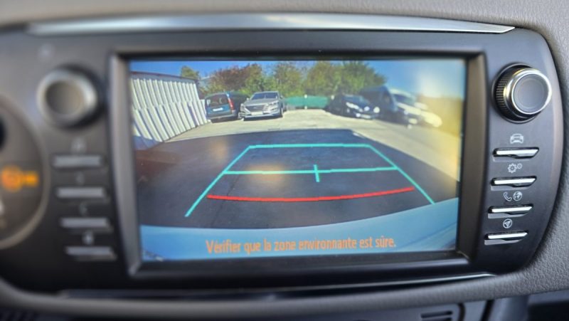 TOYOTA YARIS HYBRID 2019