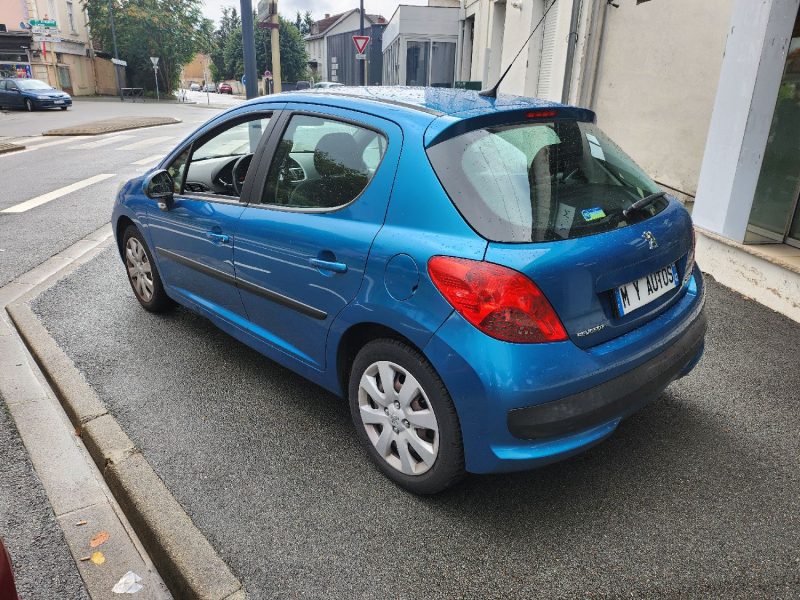 PEUGEOT 207 1.6HDI 90CV