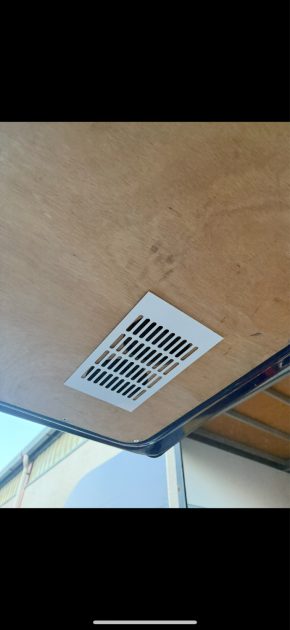 Volkswagen Transporter T5 combi 1.9 TDI 100 aménagé 