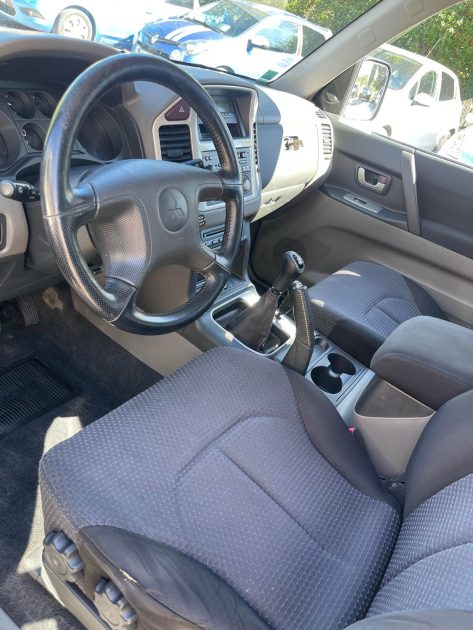 MITSUBISHI PAJERO 2005