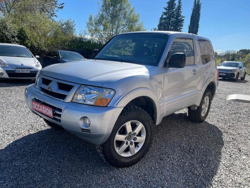 MITSUBISHI PAJERO 2005