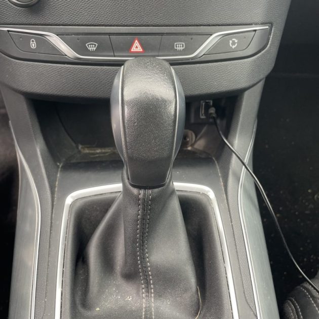 PEUGEOT 308 1.2 PureTech 130ch S&S Allure Business EAT6