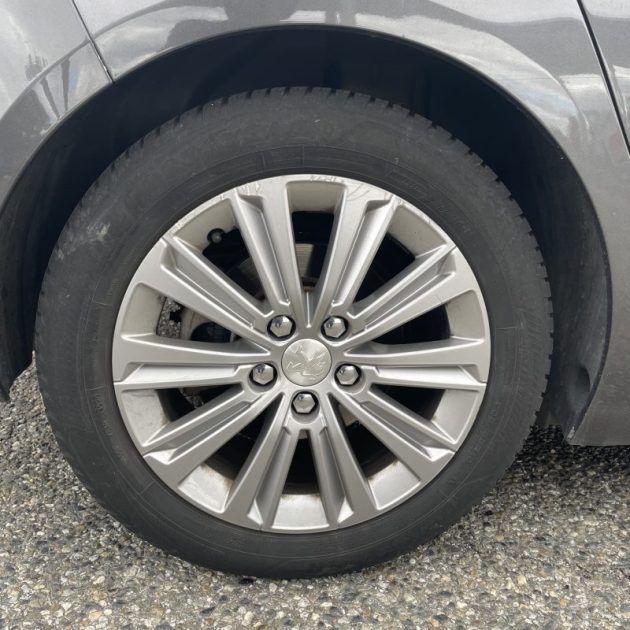 PEUGEOT 308 1.2 PureTech 130ch S&S Allure Business EAT6