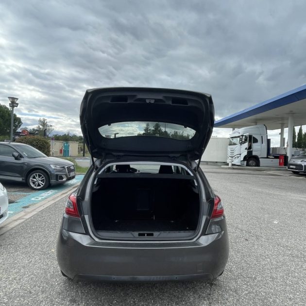 PEUGEOT 308 1.2 PureTech 130ch S&S Allure Business EAT6