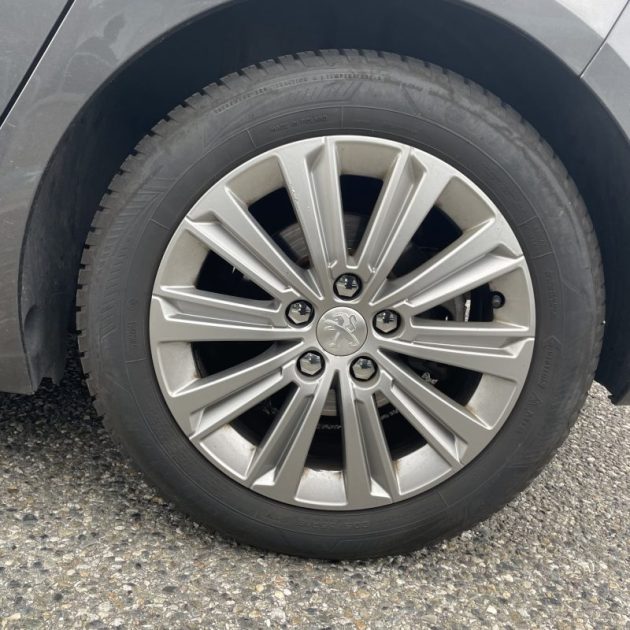 PEUGEOT 308 1.2 PureTech 130ch S&S Allure Business EAT6