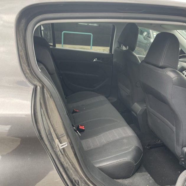 PEUGEOT 308 1.2 PureTech 130ch S&S Allure Business EAT6