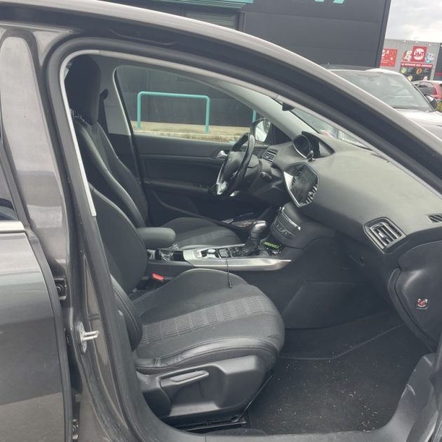 PEUGEOT 308 1.2 PureTech 130ch S&S Allure Business EAT6