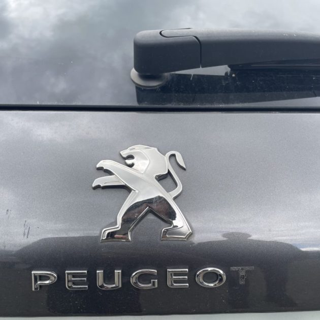 PEUGEOT 308 1.2 PureTech 130ch S&S Allure Business EAT6