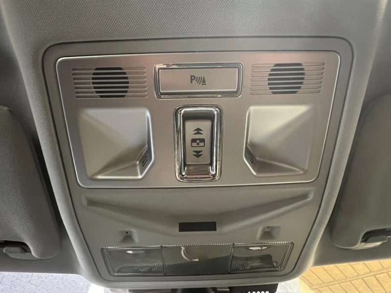 JAGUAR XF S V6 275ch Black édition BVA - Cuir - Toit ouvrant - Entretien OK  