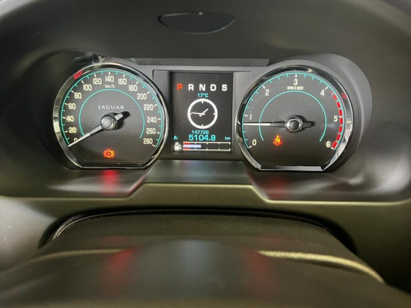 JAGUAR XF S V6 275ch Black édition BVA - Cuir - Toit ouvrant - Entretien OK  