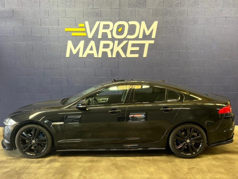 JAGUAR XF S V6 275ch Black édition BVA - Cuir - Toit ouvrant - Entretien OK  
