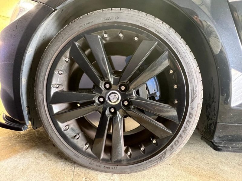 JAGUAR XF S V6 275ch Black édition BVA - Cuir - Toit ouvrant - Entretien OK  