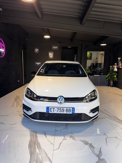 Volkswagen Golf 7 R-Line – Essence – Full options – Garantie incluse