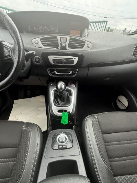 RENAULT GRAND SCÉNIC 3 PHASE 3 ENERGY BOSE 1.2 TCE 130CV CRIT'AIR 1 2015