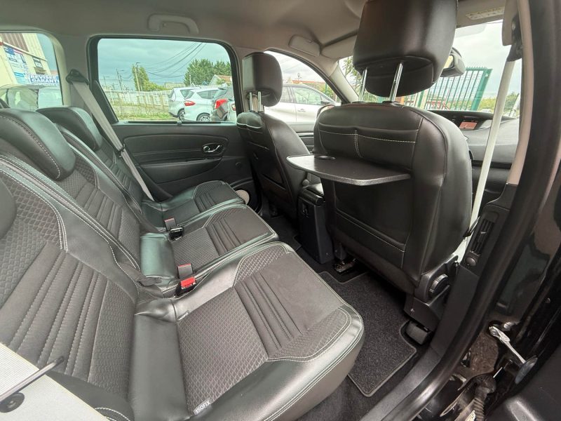 RENAULT GRAND SCÉNIC 3 PHASE 3 ENERGY BOSE 1.2 TCE 130CV CRIT'AIR 1 2015