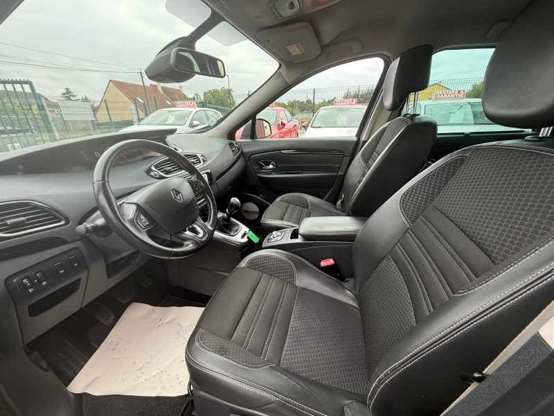 RENAULT GRAND SCÉNIC 3 PHASE 3 ENERGY BOSE 1.2 TCE 130CV CRIT'AIR 1 2015